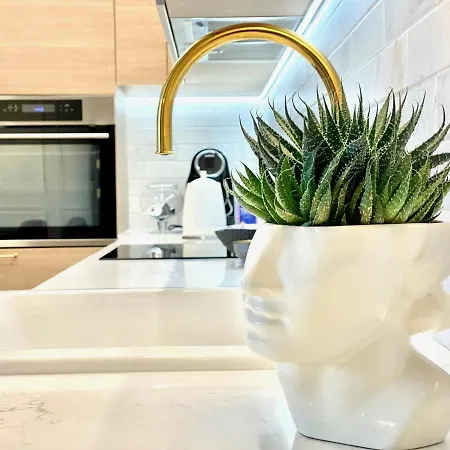 Apartamentai Felikso Namai Lägenhet *